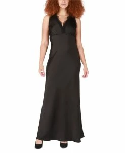 Black Tape Women's Chiffon V-Neck Sleeveless Maxi Dress